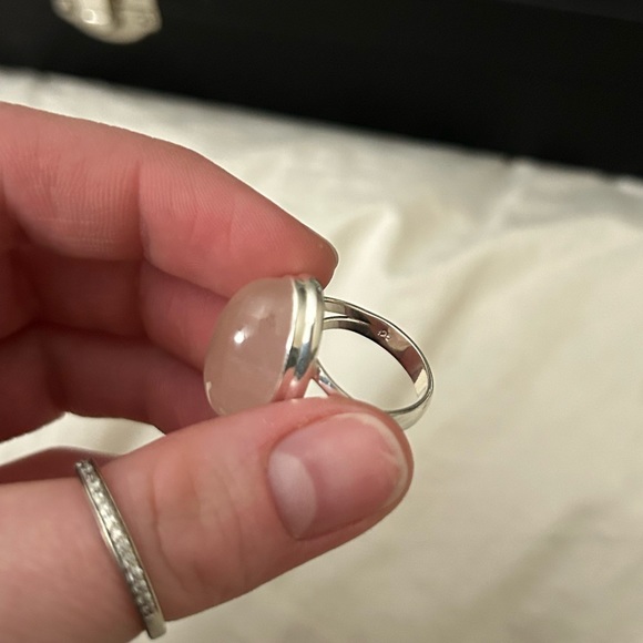 Rose Quartz Sterling Silver Ring - Picture 4 of 4